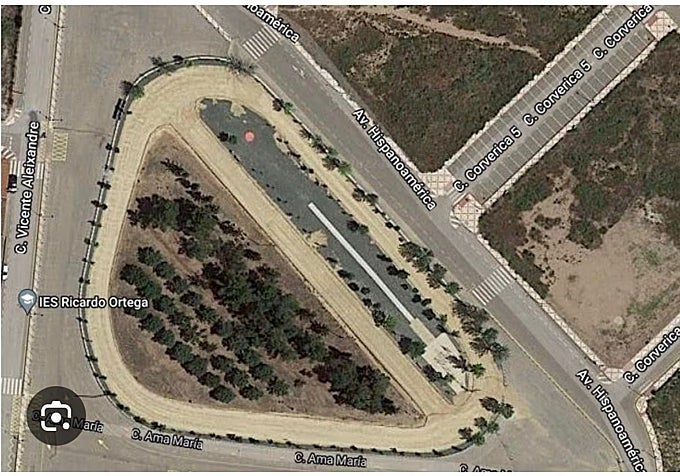 Panorámica de la pista triangular de arena en Fuente Álamo donde se entrena Mariano García