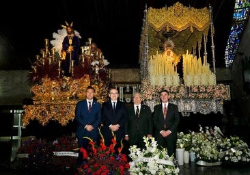 El Sevilla realiza la tradicional ofrenda floral a la Hermandad de San Pablo