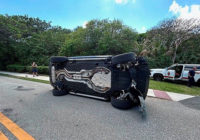 El coche de Woods, tras el accidente