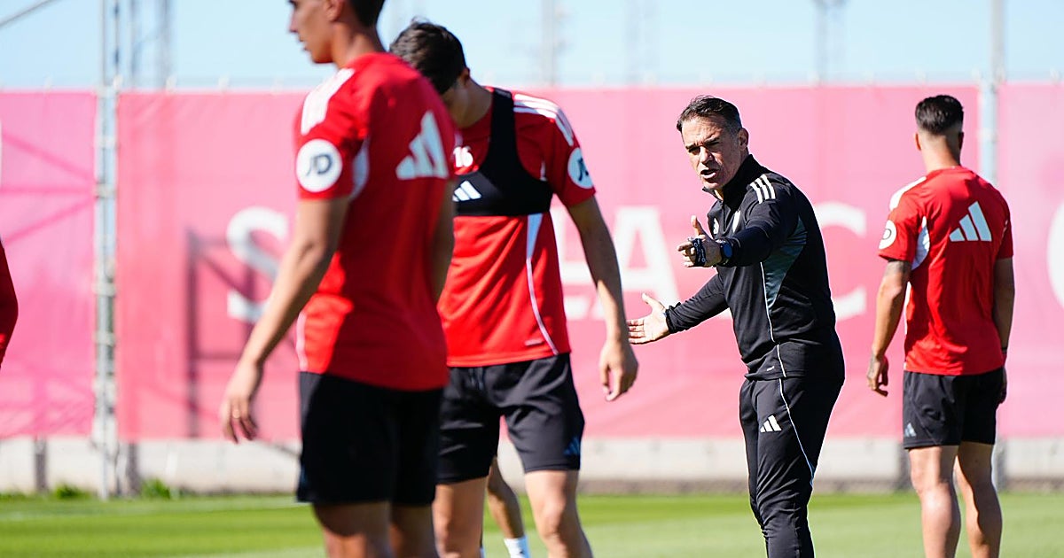 El Sevilla sigue trabajando pensando en el Oviedo y a la espera de los internacionales