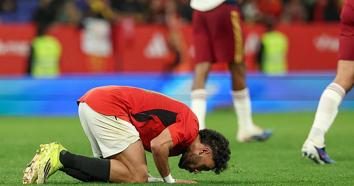 Clamor contra los cánticos xenófobos: «Somos todos hijos del mismo Dios y somos seres humanos»