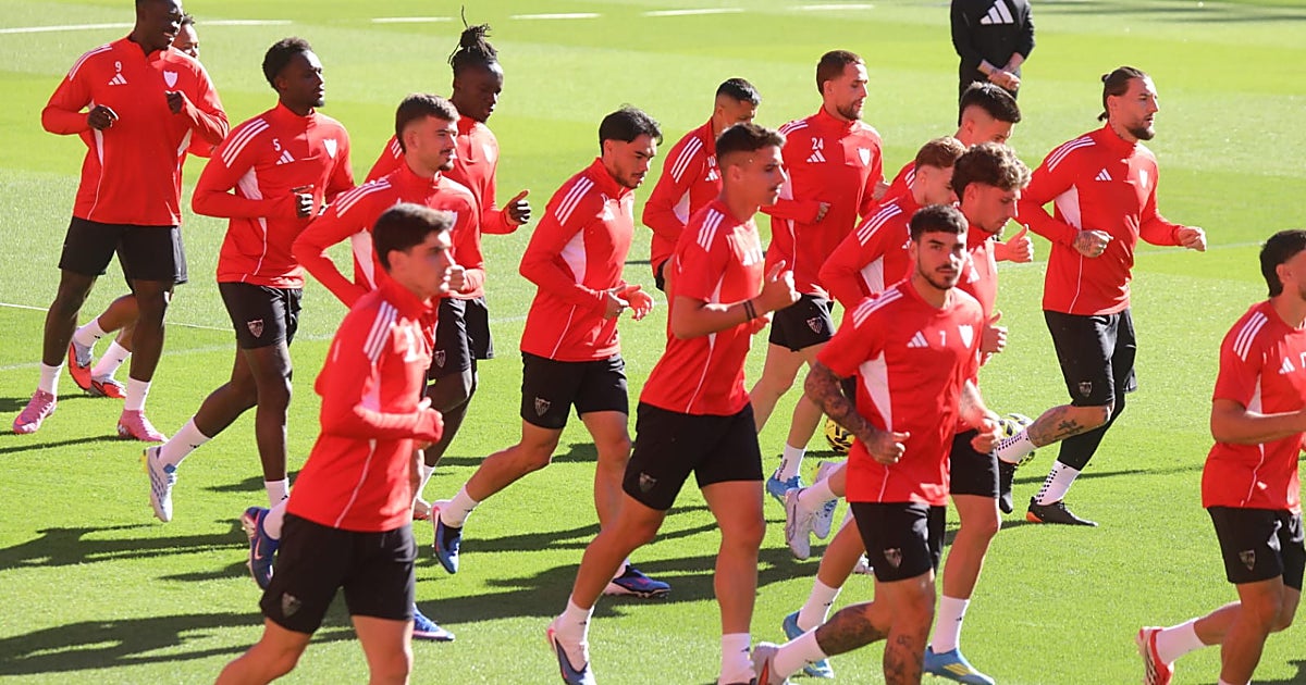 Azpilicueta y Agoumé, ausentes en el último entrenamiento antes de viajar a Oviedo