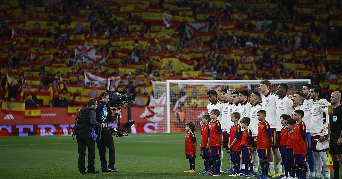 La FIFA abre expediente a la RFEF por los gritos de «Musulmán el que no bote» del España - Egipto