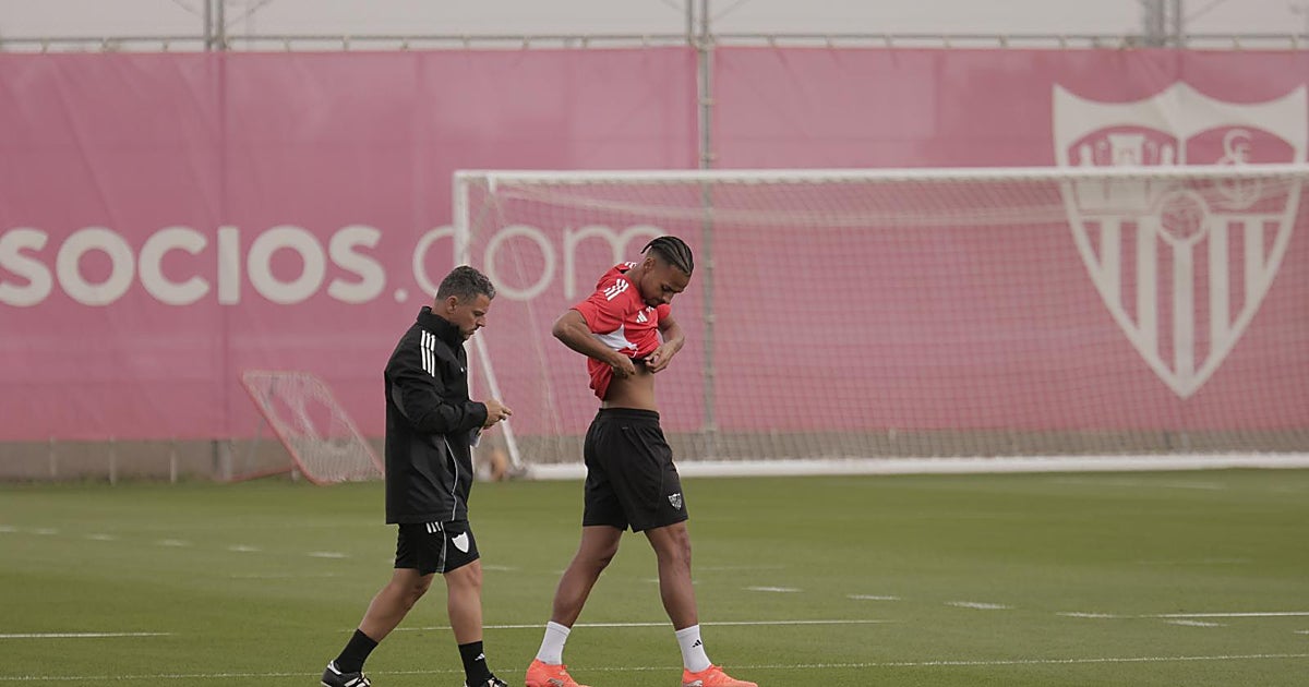 El Sevilla FC sigue contando con Vargas y Sow para enfrentarse al Atlético