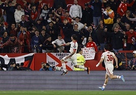 El Sevilla recupera el aliento a costa del Atlético