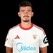 Imagen - Quitando el rato posterior al gol del Atlético, el centro de la defensa del equipo sevillista logró cerrar las vías de ataque del equipo contrario