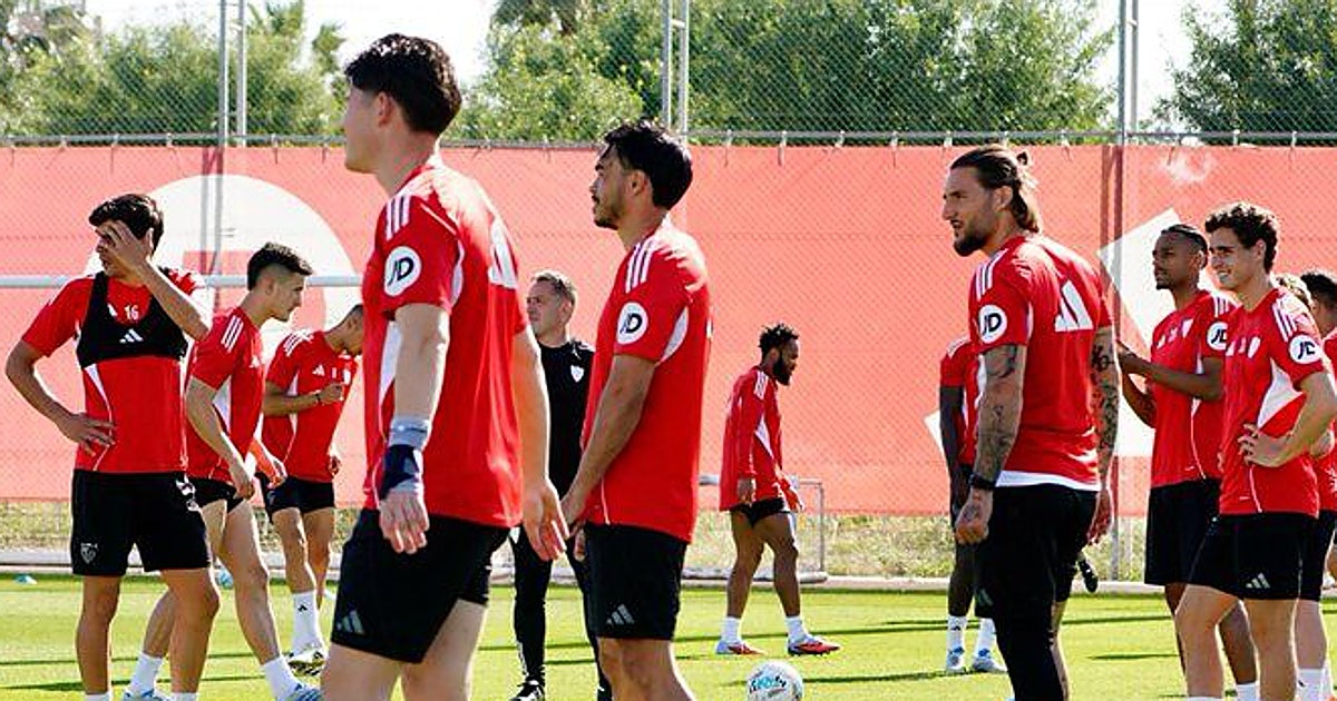 Sevilla FC vs Levante: Azpilicueta Out as Carmona and Nianzou Return