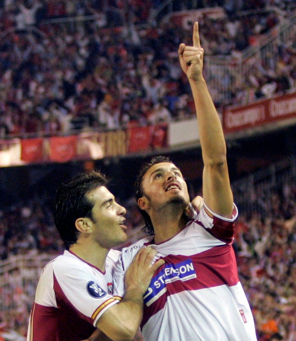Antonio Puerta y Enzo Maresca celebran el gol al Schalke de 2006