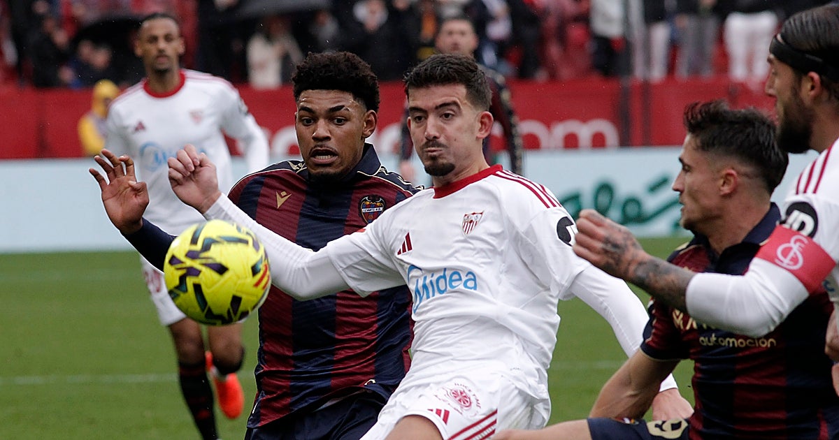 Dónde ver Levante - Sevilla: canal de TV y streaming online del partido de LaLiga EA Sports 2025-2026