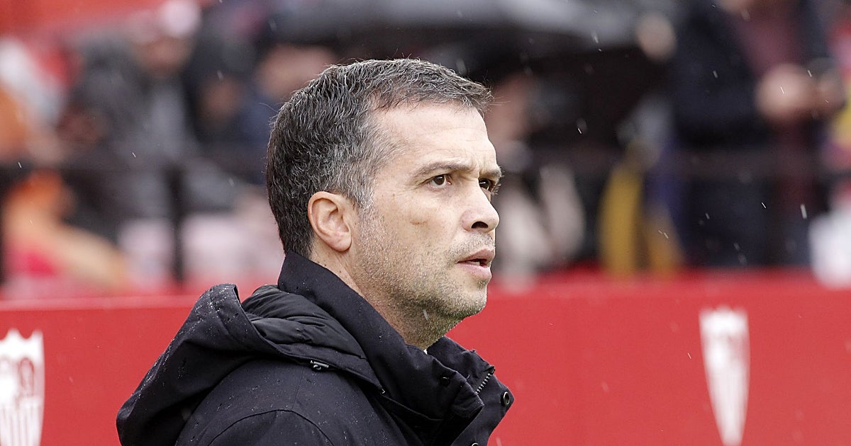 Luis Castro apunta a la permanencia antes del Levante - Sevilla : «Más que nunca tenemos que creer que es posible»