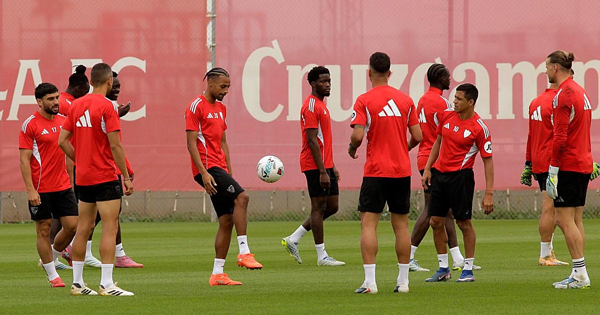 Alineaciones probables del Levante - Sevilla de LaLiga EA Sports 2025-2026: onces y banquillo de suplentes