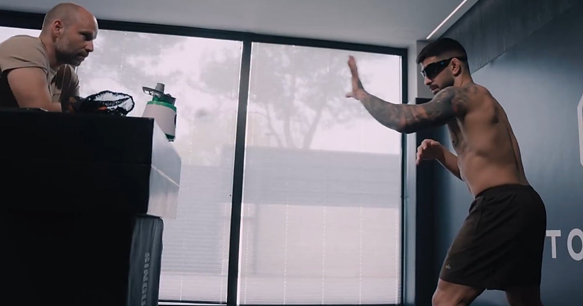 Así trabaja Ilia Topuria para su pelea en la Casa Blanca: gafas estroboscópicas y ejercicios de reflejos