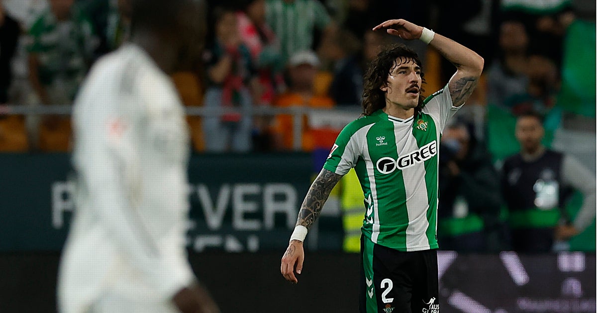 Bellerín, tras el Real Betis - Real Madrid: «No tener los tres puntos me parece injusto»