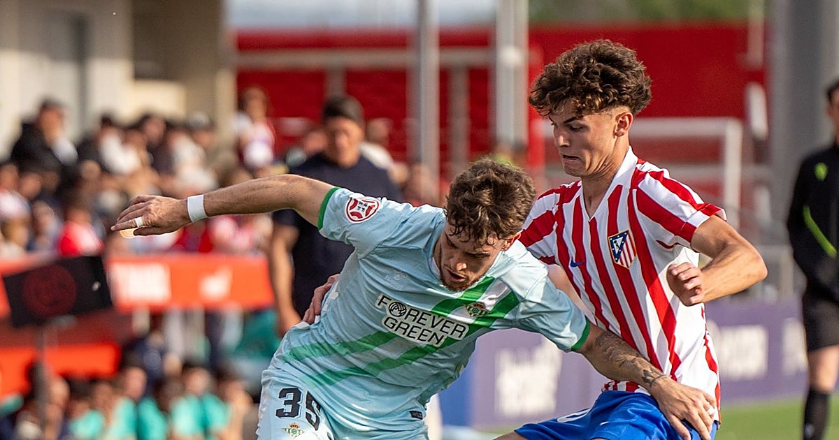La roja a Emmanuel condena al Betis Deportivo ante el Atlético Madrileño (3-1)
