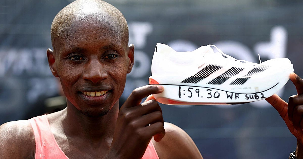 El asalto a la 'barrera imposible': del pie descalzo de Bikila a unas zapatillas de 97 gramos