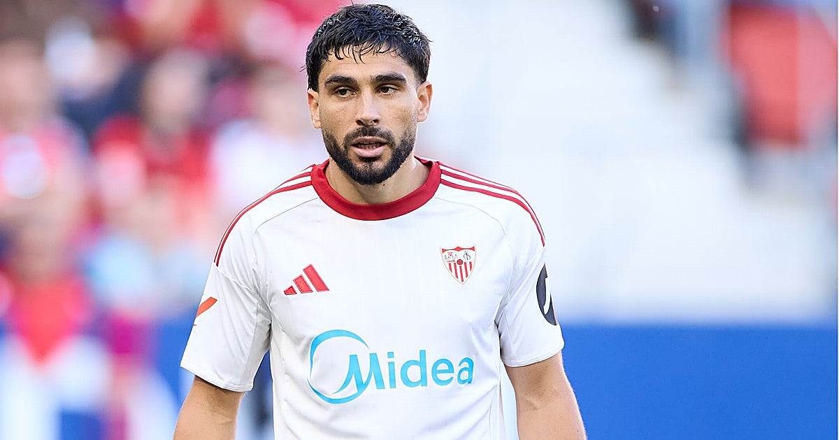 Maupay: «Es una vergüenza para nosotros, no quiero pertenecer a la historia de un Sevilla que baja»