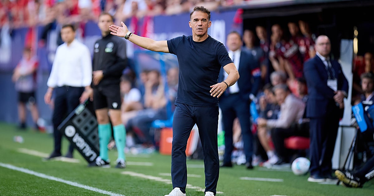 García Plaza: «Es injustísimo perder, más con esa circunstancia de los nueve minutos»