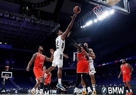El Real Madrid se abraza a un fortín