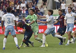 Sanción máxima para Andrada por su puñetazo: 12+1  partidos