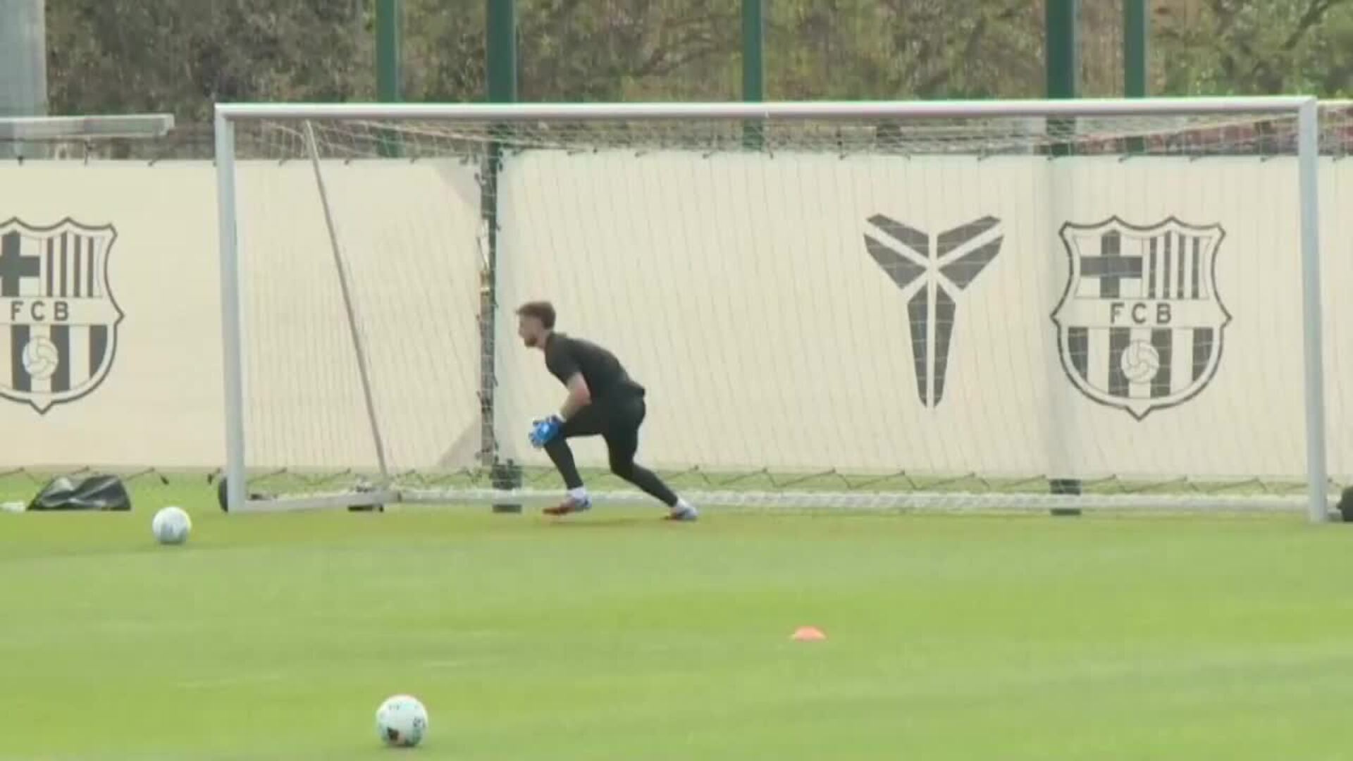 Último entrenamiento del Barça antes del partido contra el Osasuna