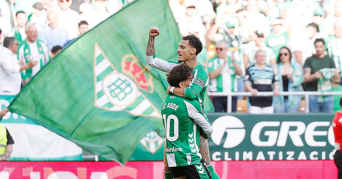 Betis - Oviedo: El Betis mete la quinta marcha (3-0)