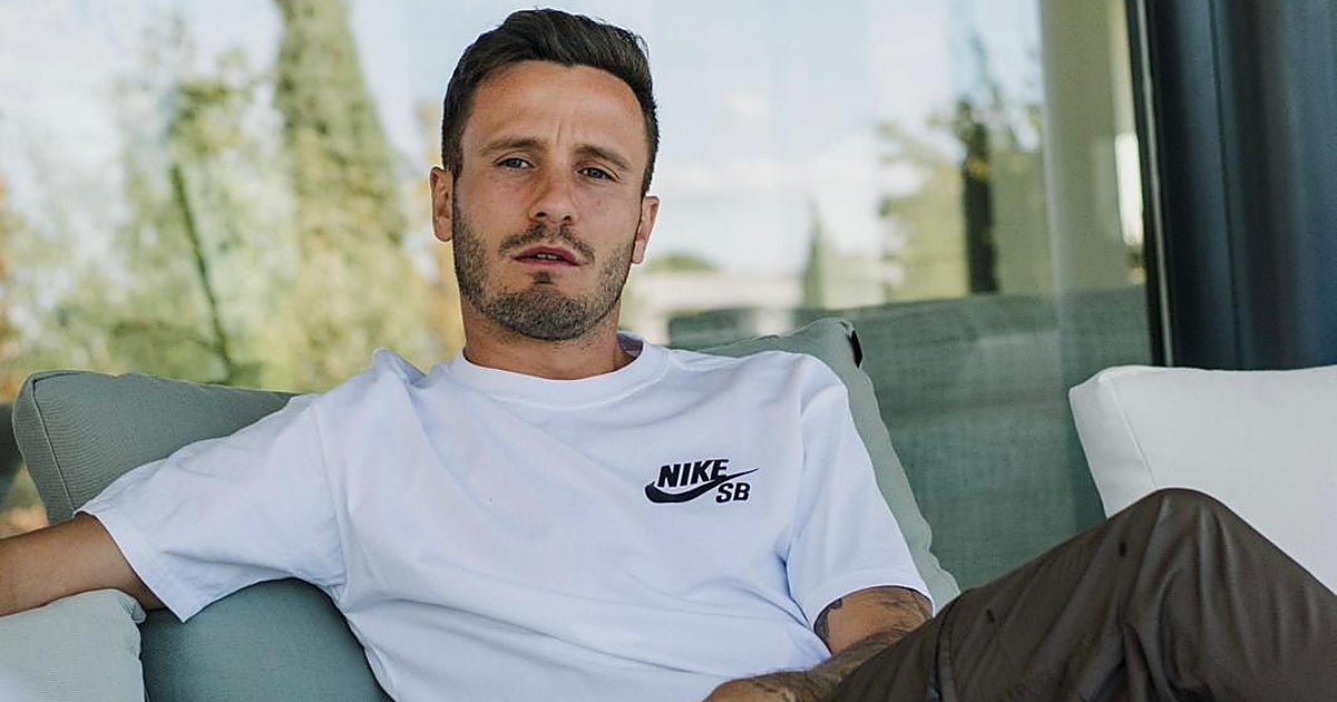 Saúl: «Hasta los 25 años me creía Maradona, después no sé qué pasó en mi cabeza»