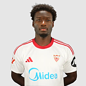Imagen: Al igual que el VAR, también llegó tarde al partido. Su error casi le cuesta un gol al Sevilla. Lento, muy lento. 