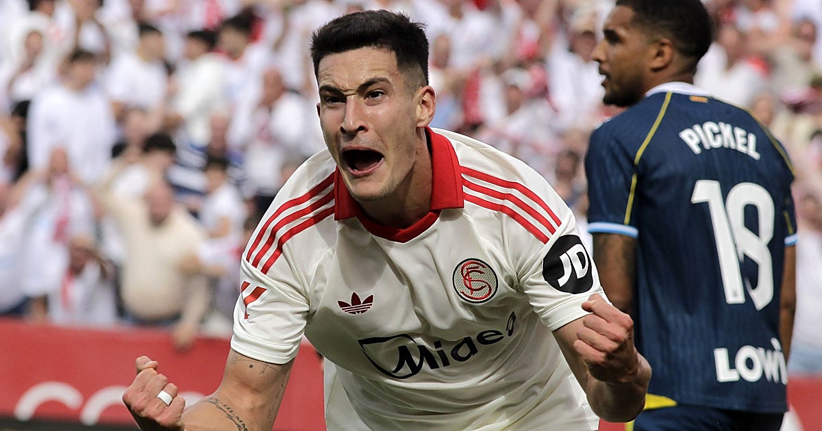 Castrín celebra un gol que vale un potosí: «Le pegué como pude»