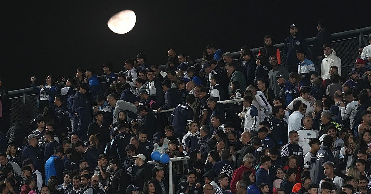 Argentina prohíbe el ingreso a los estadios a quienes no cumplan con la pensión alimentaria