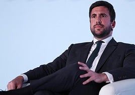 Florentino tendrá rival: Enrique Riquelme notifica a la Junta Electoral que se presenta a las elecciones