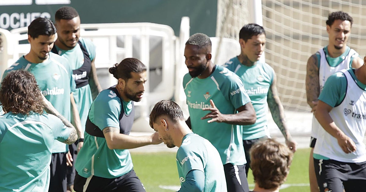 Alineaciones probables del Betis - Levante de LaLiga EA Sports 2025-2026: onces y banquillo de suplentes