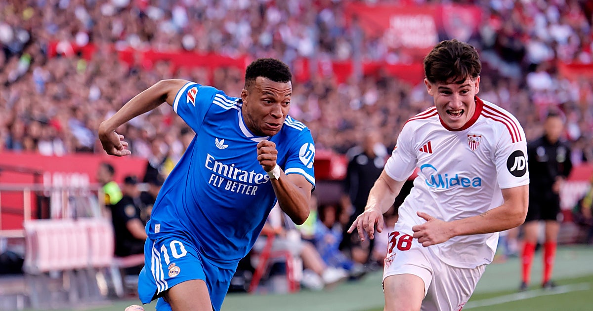 El Estrasburgo, con Barco rumbo al Chelsea, se fija en Oso, en negociaciones con el Sevilla FC para renovar