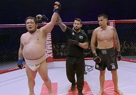 ¡Como en UFC 1! Un luchador de sumo se impone a un boxeador en el DWT 4 de Jordi Wild en Madrid
