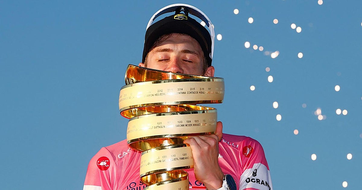 Vingegaard gana el Giro e ingresa en el club de las tres grandes