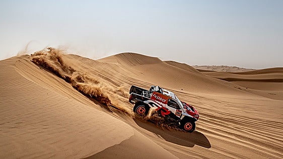 Nuevo paso en los combustibles renovables: Repsol incorpora el motor de Toyota del Dakar en su TechLab
