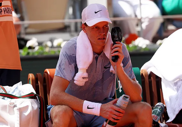 Álex Corretja ve la derrota de Sinner en Roland Garros y es claro: «No me extraña lo que le ha pasado»