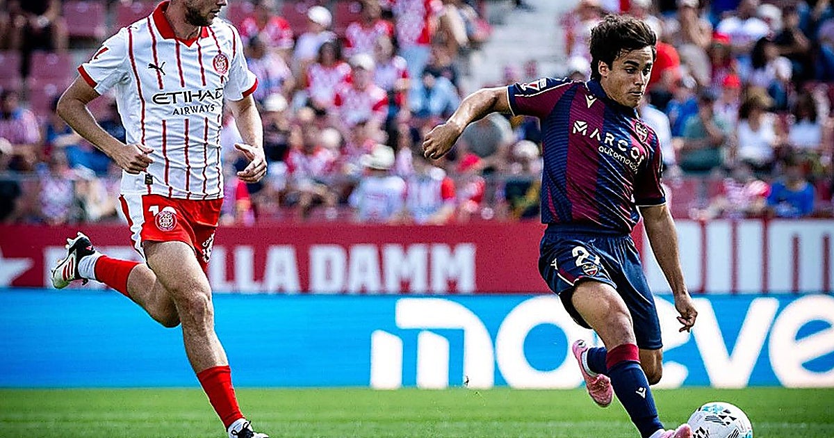 El Levante enfría un posible ingreso para el Sevilla FC: «Me encantaría que siguiera»