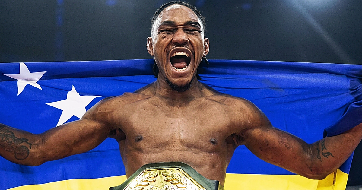 Brian Hooi, campeón de WOW, listo para 'otra' pelea del año: «Si me pega una vez, le voy a devolver 100 golpes»
