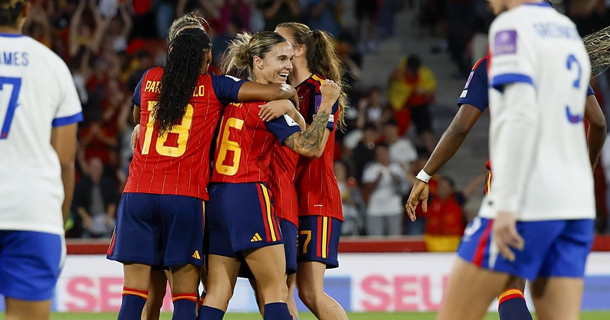 España golea a Inglaterra (4-0)  y encarrila el pase directo para el Mundial de Brasil