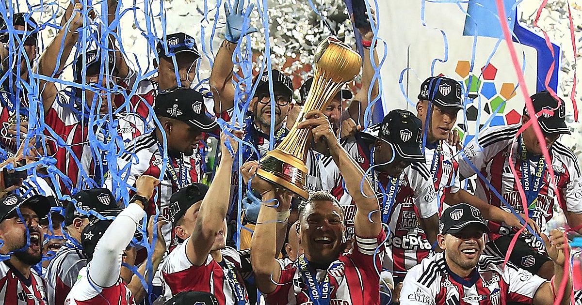 Carlos Bacca se proclama campeón de Colombia con Junior de B
