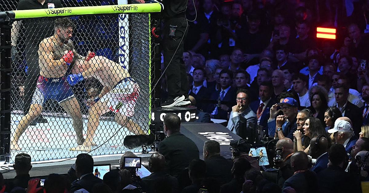 Justin Gaethje Dominates Ilia Topuria at UFC Freedom 250: Shocking Loss in White House Showdown - News Directory 3