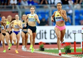 Audrey Werro vuelve a merodear el récord mundial de 800 en el estreno al aire libre de Femke Bol