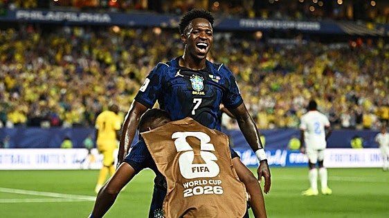 Vinicius, feliz tras uno de los goles de Brasil