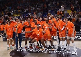 El Valencia se desintegra tras ser campeón
