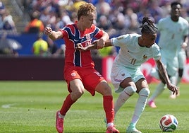 Nyland, suplente en la derrota de Noruega ante Francia (1-4)