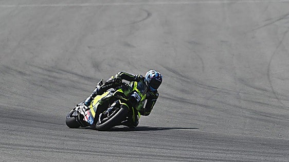 Raúl Fernández, inalcanzable en la esprint, con un Márquez sexto