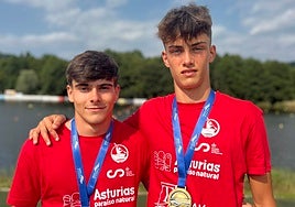 Álvaro Pedrosa, oro sevillano en canoa doble en el Europeo juvenil de maratón