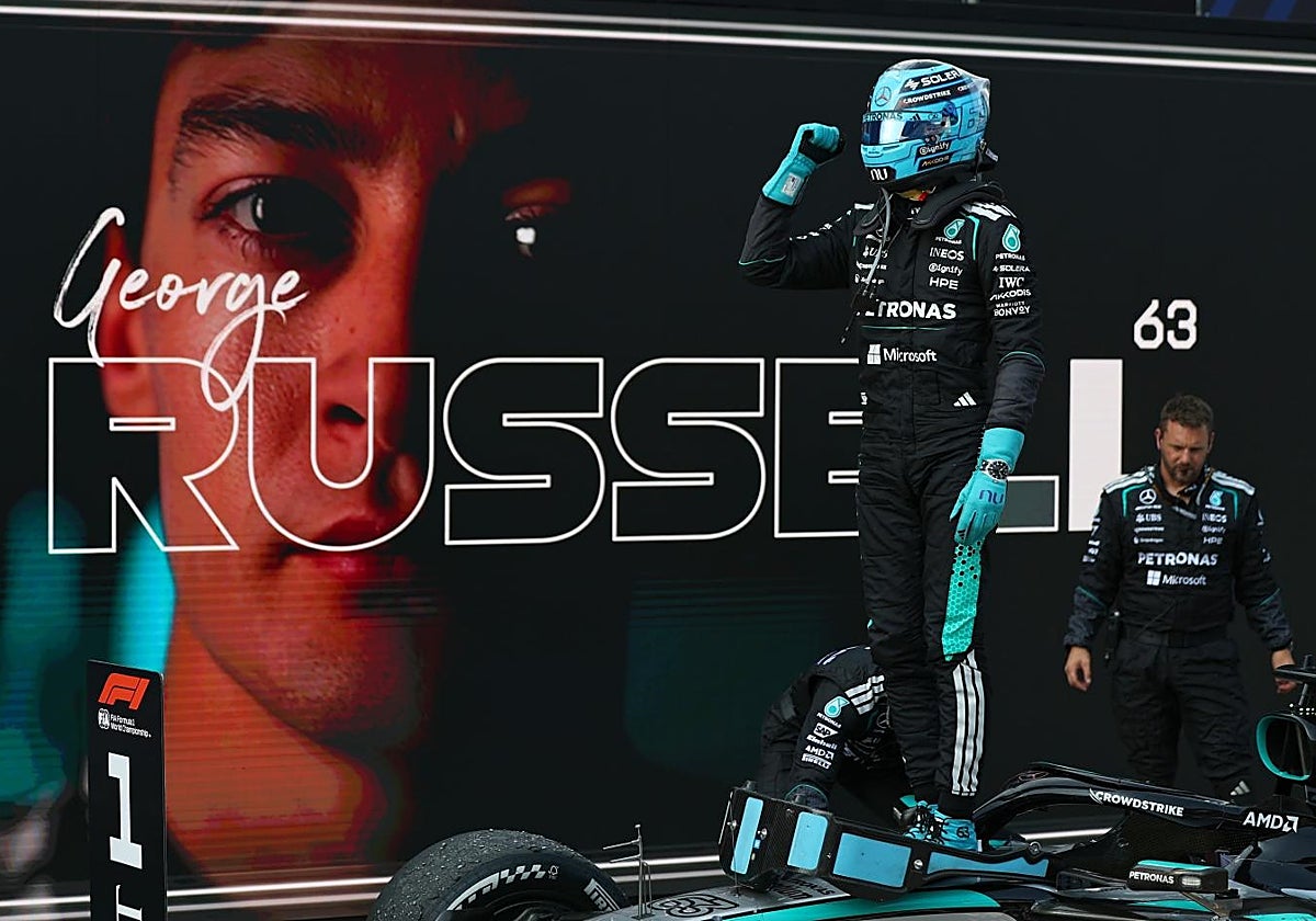 George Russell celebra su victoria en Austria.