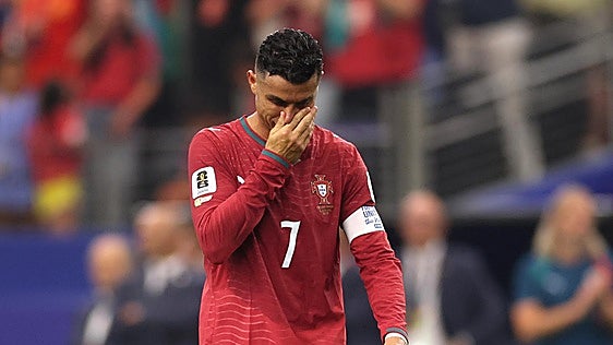Cristiano Ronaldo, ante Unai Simón.