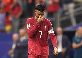 Cristiano, más rémora que amenaza, se marcha del Mundial llorando